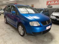 usata VW Touran 1.9 TDI 105CV DPF Conceptline