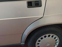 Usata Alfa Romeo 75 110 CV (80 kW) 1989 Argento Berlina