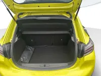 Usata Peugeot 208 Style 101 CV (74 kW) 2024 Giallo aguenda matallizzato Utilitaria