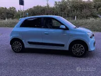 Usata Renault Twingo 90 CV (66 kW) 2018 Blu Utilitaria