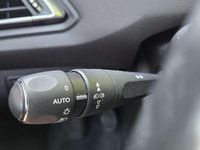 Usata Peugeot 308 Allure 116 CV (85 kW) 2014 Berlina