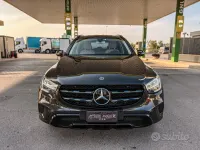 Usata Mercedes GLC300 245 CV (180 kW) 2020 Grigio SUV