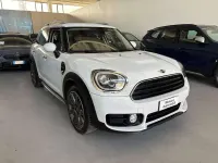 Usata Mini Cooper D Countryman Business 150 CV (110 kW) 2018 Light bianco SUV