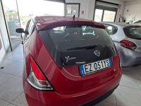 Usata Lancia Ypsilon Gold 69 CV (50 kW) 2015 Rosso Utilitaria