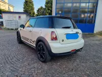Usata Mini Cooper D 109 CV (80 kW) 2008 Bianco Utilitaria