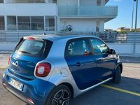 Usata Smart ForFour 75 CV (55 kW) 2016 Blu Utilitaria