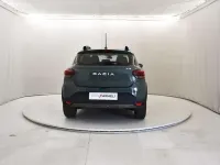 Usata Dacia Sandero Expression 101 CV (74 kW) 2023 Lichen kaki Berlina