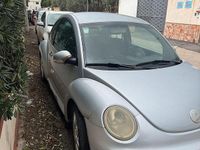 Usado VW New Beetle 102 CV (75 kW) 2005 Gris Utilitario
