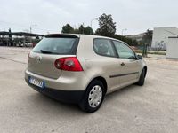 usata VW Golf V 1.9 tdi anno 2004