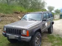 Usata Jeep Cherokee 174 CV (127 kW) 1989 Grigio SUV