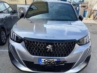 Usata Peugeot 2008 GT 131 CV (96 kW) 2023 Grigio SUV
