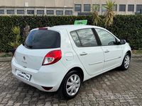 Usata Renault Clio II 75 CV (55 kW) 2010 Bianco Utilitaria