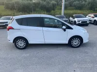 Usata Ford B-MAX Business Edition 75 CV (55 kW) 2016 Bianco Monovolume