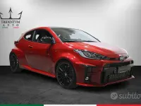 Usata Toyota Yaris 261 CV (191 kW) 2021 Rosso Utilitaria