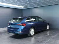 Usata Skoda Octavia Executive 116 CV (85 kW) 2024 Blu Station wagon