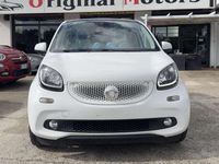 Usata Smart ForFour Proxy 71 CV (52 kW) 2016 Bianco Utilitaria