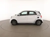 Usata Smart ForFour Electric Drive Prime 60 kW (82 CV) 2018 Bianco Utilitaria