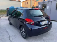 Usata Peugeot 208 75 CV (55 kW) 2017 Nero Utilitaria