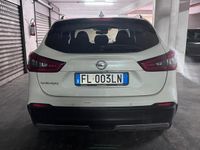Usata Nissan Qashqai N-Connecta 131 CV (96 kW) 2017 Bianco SUV