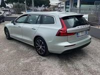 Usata Volvo V60 Business Edition 149 CV (109 kW) 2020 Beige Station wagon
