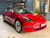 Usata Tesla Model 3 Long Range AWD 152 kW (208 CV) 2021 Rosso Berlina