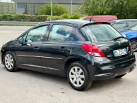 Usata Peugeot 207 73 CV (53 kW) 2011 Nero Berlina
