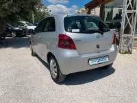 Usata Toyota Yaris 90 CV (66 kW) 2008 Grigio Utilitaria