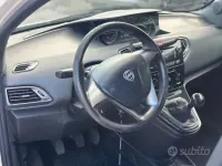 Usata Lancia Ypsilon Gold 95 CV (69 kW) 2015 Bianco Utilitaria