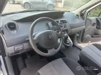 Usata Renault Scénic II 82 CV (60 kW) 2004 Grigio Monovolume