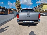 Käytetty VW Amarok 180 HP (132 kW) 2018 Harmaa Nouto
