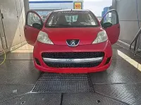 Usata Peugeot 107 68 CV (50 kW) 2009 Rosso Utilitaria