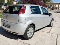 Usata Fiat Punto Lounge 77 CV (56 kW) 2016 Argento Utilitaria