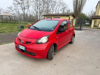 Usata Toyota Aygo Sol 67 CV (49 kW) 2007 Rosso Utilitaria