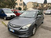 Usata Hyundai i30 Active 90 CV (66 kW) 2010 Grigio Berlina