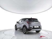 Usata Renault Captur Techno 101 CV (74 kW) 2023 Grigio SUV