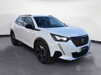 Usata Peugeot 2008 Allure 131 CV (96 kW) 2022 Bianco SUV