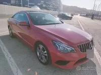 Usata Mercedes E220 170 CV (125 kW) 2015 Rosso Coupé