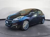 Usata Peugeot 208 Active 82 CV (60 kW) 2018 Bluazzurro Utilitaria
