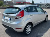Usata Ford Fiesta Titanium 75 CV (55 kW) 2017 Grigio Utilitaria