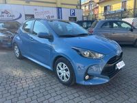 Usata Toyota Yaris Hybrid Active 92 CV (67 kW) 2021 Blu/azzurro Berlina