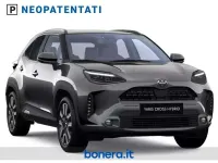 Nuova Toyota Yaris Cross Lounge 131 CV (96 kW) 2026 Dark grey met SUV