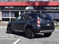 Usata Dacia Duster Black Shadow 114 CV (83 kW) 2017 Grigio / metallizzato SUV
