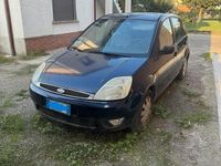 Usata Ford Fiesta 75 CV (55 kW) 2003 Blu Utilitaria