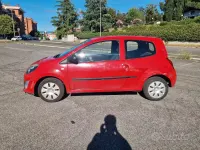 Usata Renault Twingo 75 CV (55 kW) 2009 Rosso Utilitaria