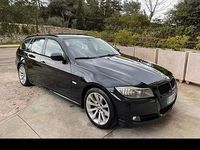 Begagnad BMW 318 143 HK (105 kW) 2008 Svart Kombi