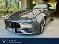 Usata Maserati Ghibli 581 CV (427 kW) 2021 Grigio maratea Berlina