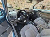 Usata VW New Beetle 105 CV (77 kW) 2004 Blu Utilitaria
