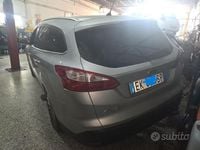 Begagnad Ford Focus Titanium 115 HK (84 kW) 2012 Grå Kombi
