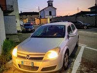 Usata Opel Astra Edition 82 CV (60 kW) 2004 Argento