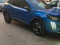 Usata Peugeot 2008 Allure 101 CV (74 kW) 2024 Blu SUV
